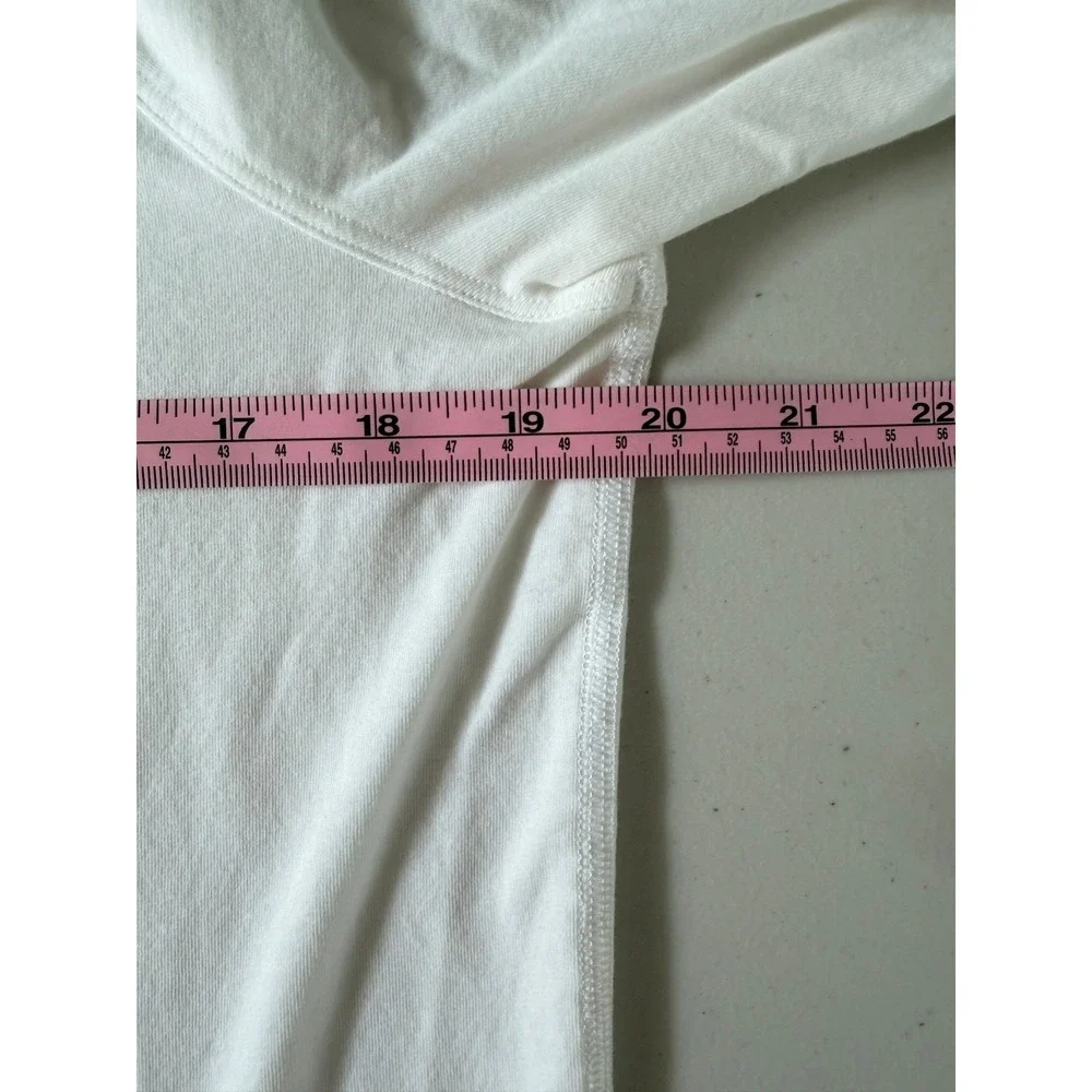 Lululemon Womens White Cream Raglan Long Sleeve Athletic Top Shirt Sport 8 M‎